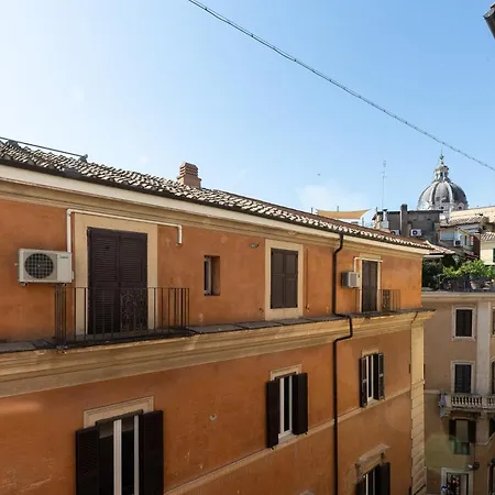 Amazing Domus Fontanella Borghese Apartment