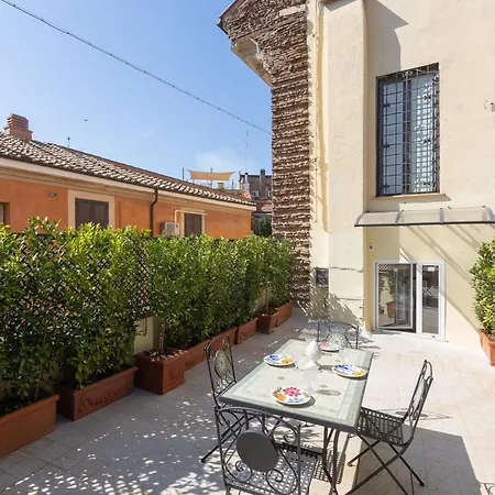 Apartment Amazing Domus Fontanella Borghese Rome